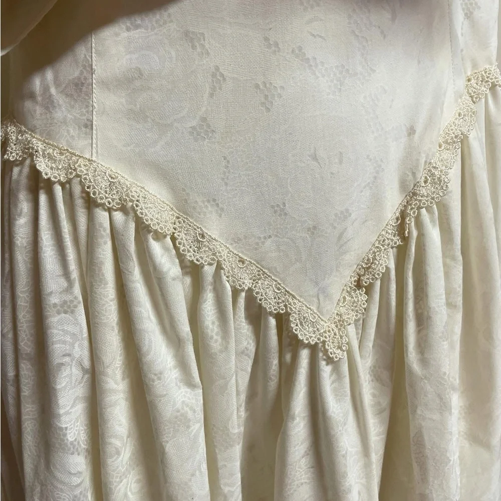 1980s Ivory Floral Jacquard Puff-Sleeve Dress - Picture 4 of 5